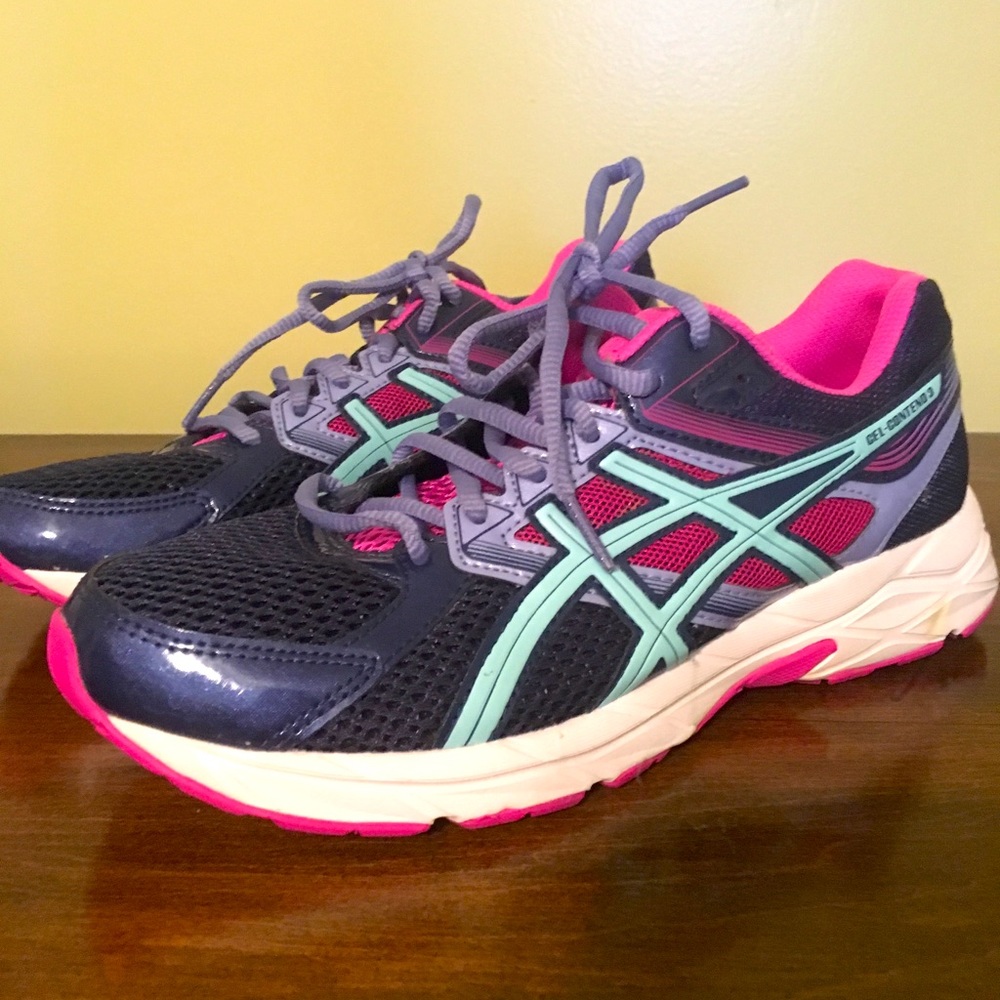 ASICS size 8.5 women’s trainers
